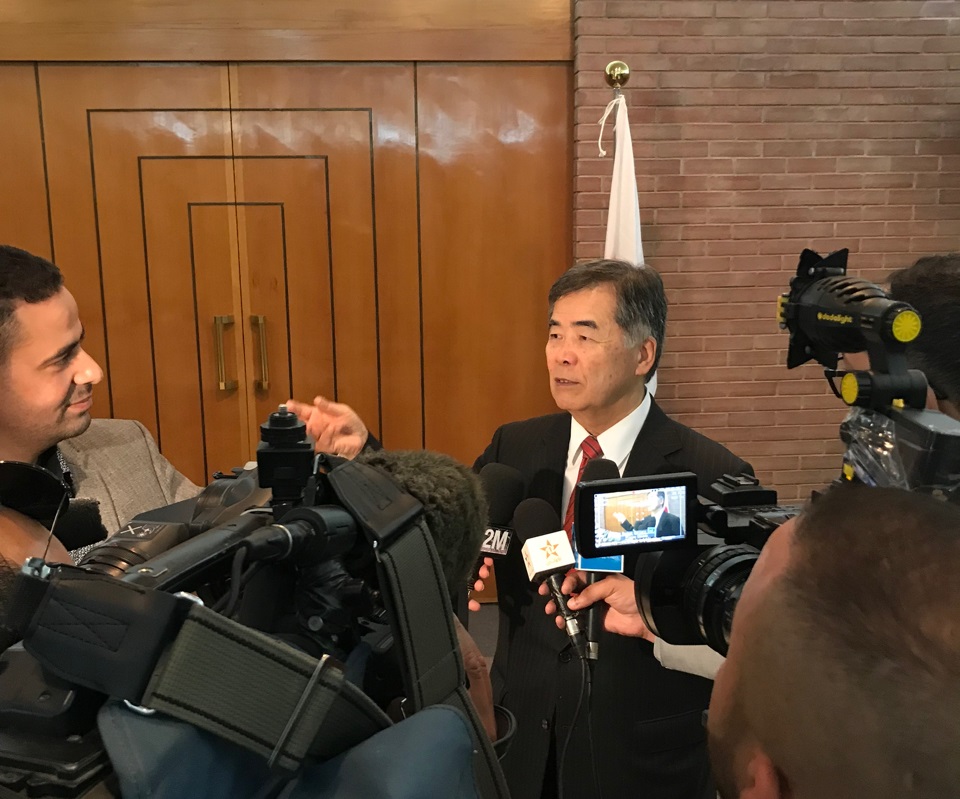 Cérémonie de signature des contrats de dons pour les projets de l'Aide non-remboursable aux projets locaux contribuant à la sécurité humaine (le 29 mars 2019)