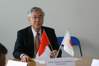 Signature des contrats de dons du gouvernement du Japon aux micro-projets locaux - 29/02/2012