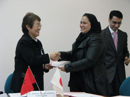 Cérémonie de signature des contrats de dons APL 2010-02-15