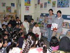 Gifu Volunteer Circle - Séance de lecture des livres aimés en arabe