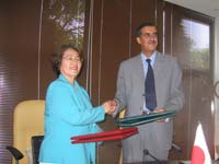Signature de l'Echange de Notes relatif au don japonais dans le domaine de la protection contre les inondations - 2007-08-03