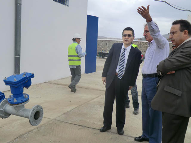 Visite de l’Ambassadeur KUROKAWA au site du projet des travaux du centre de l’eau potable de Bouhmed dans la région Chefchaouen - 2016/10/27