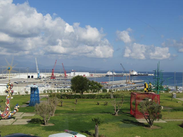 Visite au Port de Tanger Med par l’Ambassadeur HANATANI- 14/11/2017