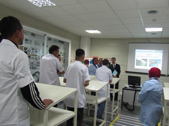 Visite à YAZAKI Tanger par l’Ambassadeur HANATANI - 14/11/2017