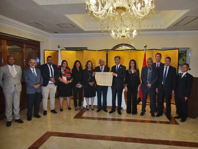 La cérémonie de remise de la décoration pour Monsieur Abdellatif GUERRAOUI