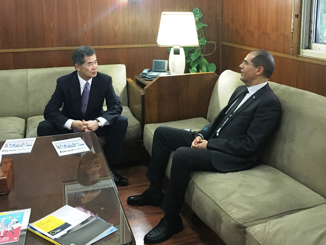 L’Ambassadeur Hanatani a rendu visite de courtoisie à M. Khalid Safir, Wali de la région de Casablanca-Settat - 2017/06/07