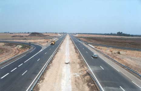 Construction de l'autoroute Casablanca-Settat